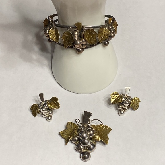 Sterling Grape Set bracelet earrings pendant - Picture 13 of 16